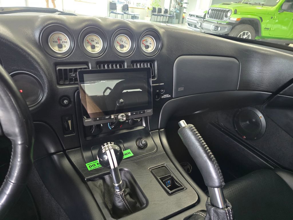Used 2000 Dodge Viper RT/10 image 13