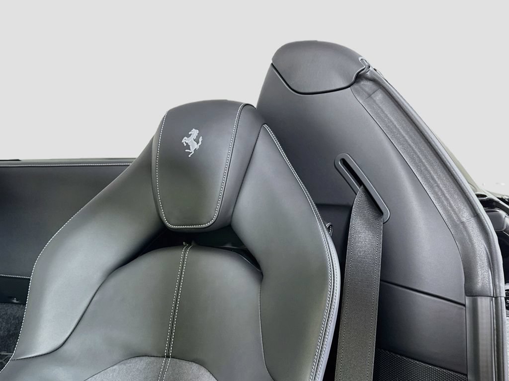 Certified 2023 Ferrari F8 Tributo RWD image 19