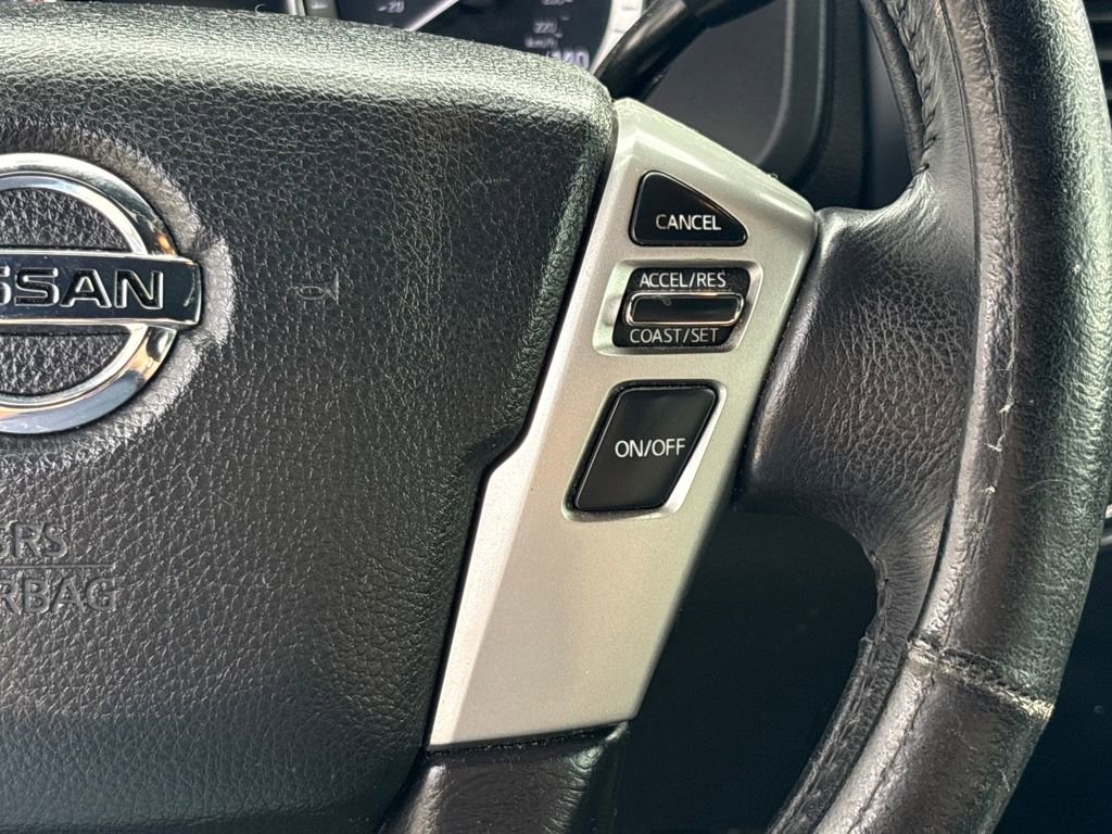 Used 2018 Nissan Titan SV w/ SV Convenience Package image 21