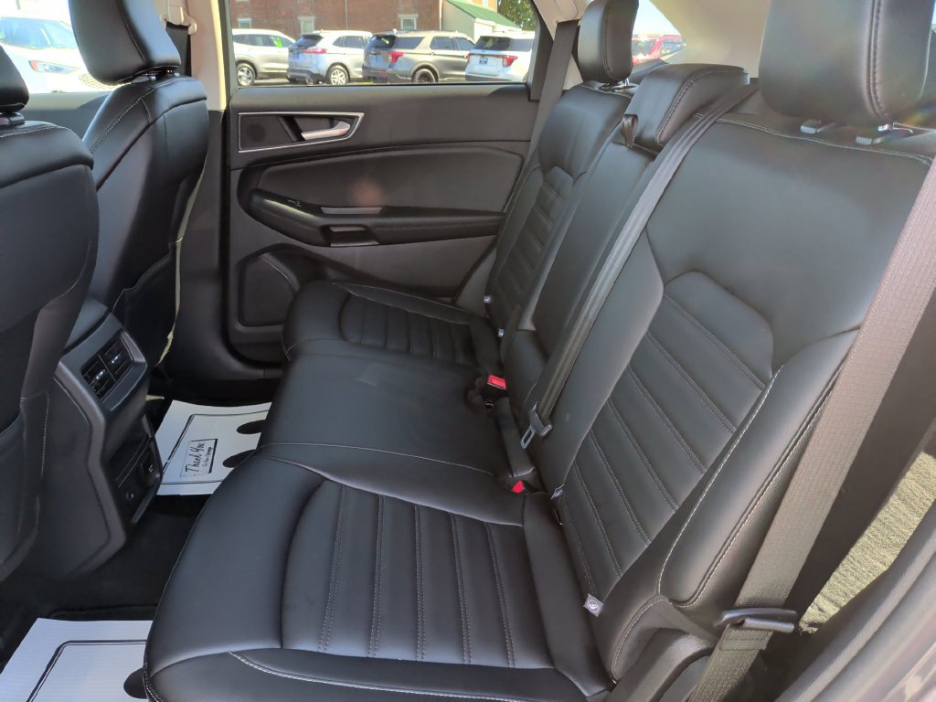 Certified 2024 Ford Edge SEL w/ Convenience Package AWD/4WD image 15