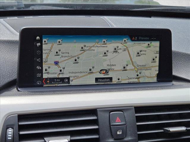 Used 2018 BMW 320i Sedan RWD image 12