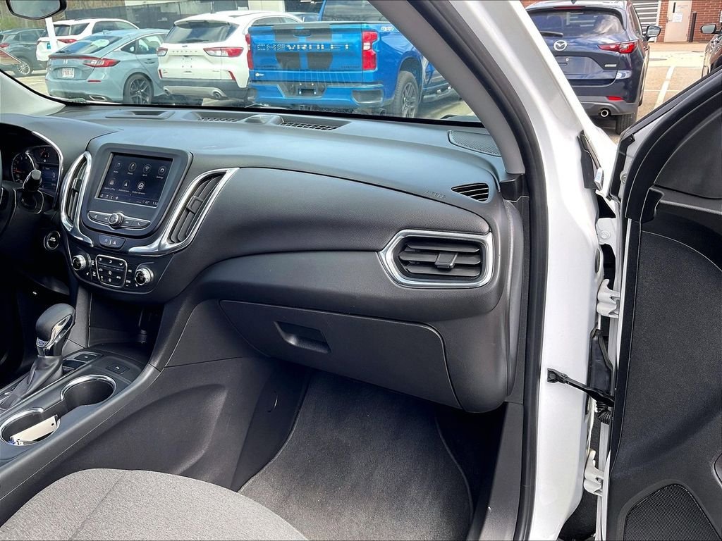 Used 2023 Chevrolet Equinox LT AWD/4WD image 13