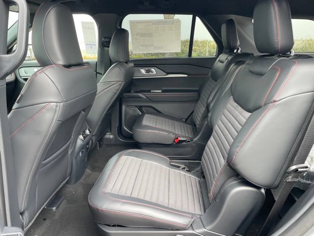 New 2026 Ford Explorer ST-Line w/ ST-Line Street Pack RWD image 22