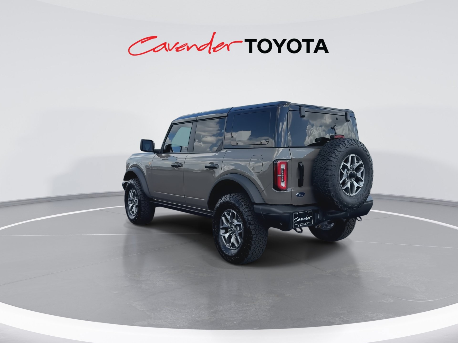 Used 2025 Ford Bronco Badlands AWD/4WD image 6