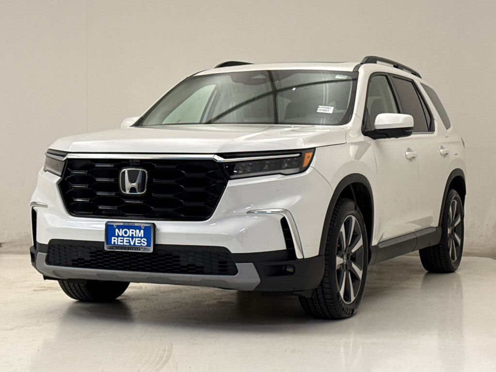 Certified 2025 Honda Pilot Elite image 2