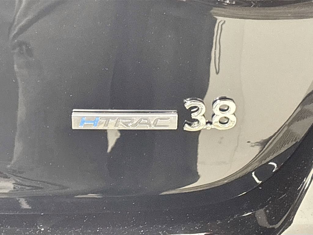 Used 2015 Hyundai Genesis 3.8 image 25