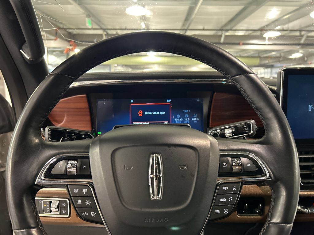 Used 2022 Lincoln Navigator L Reserve AWD/4WD image 12