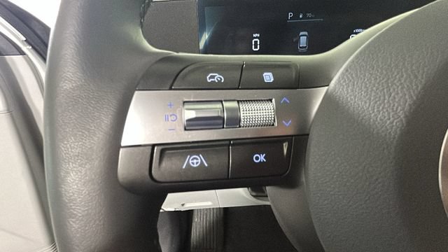 Certified 2024 Hyundai Kona SEL FWD image 15