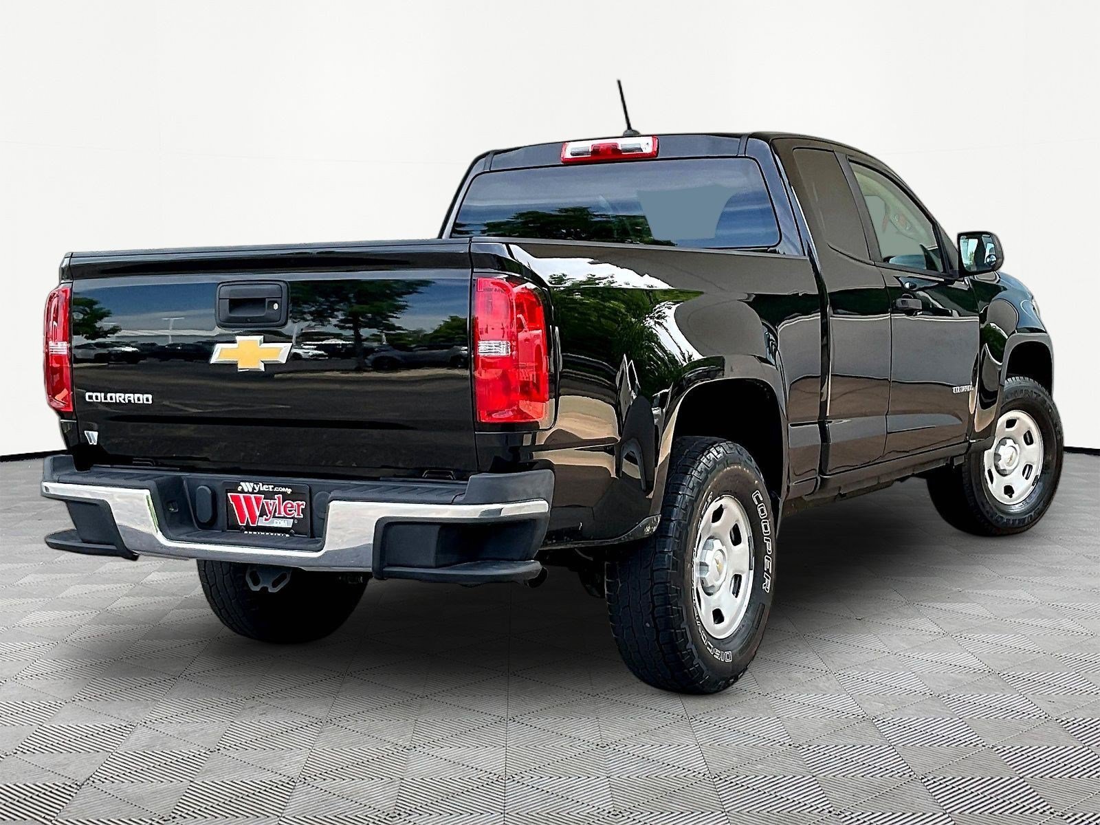 Used 2018 Chevrolet Colorado W/T RWD image 6