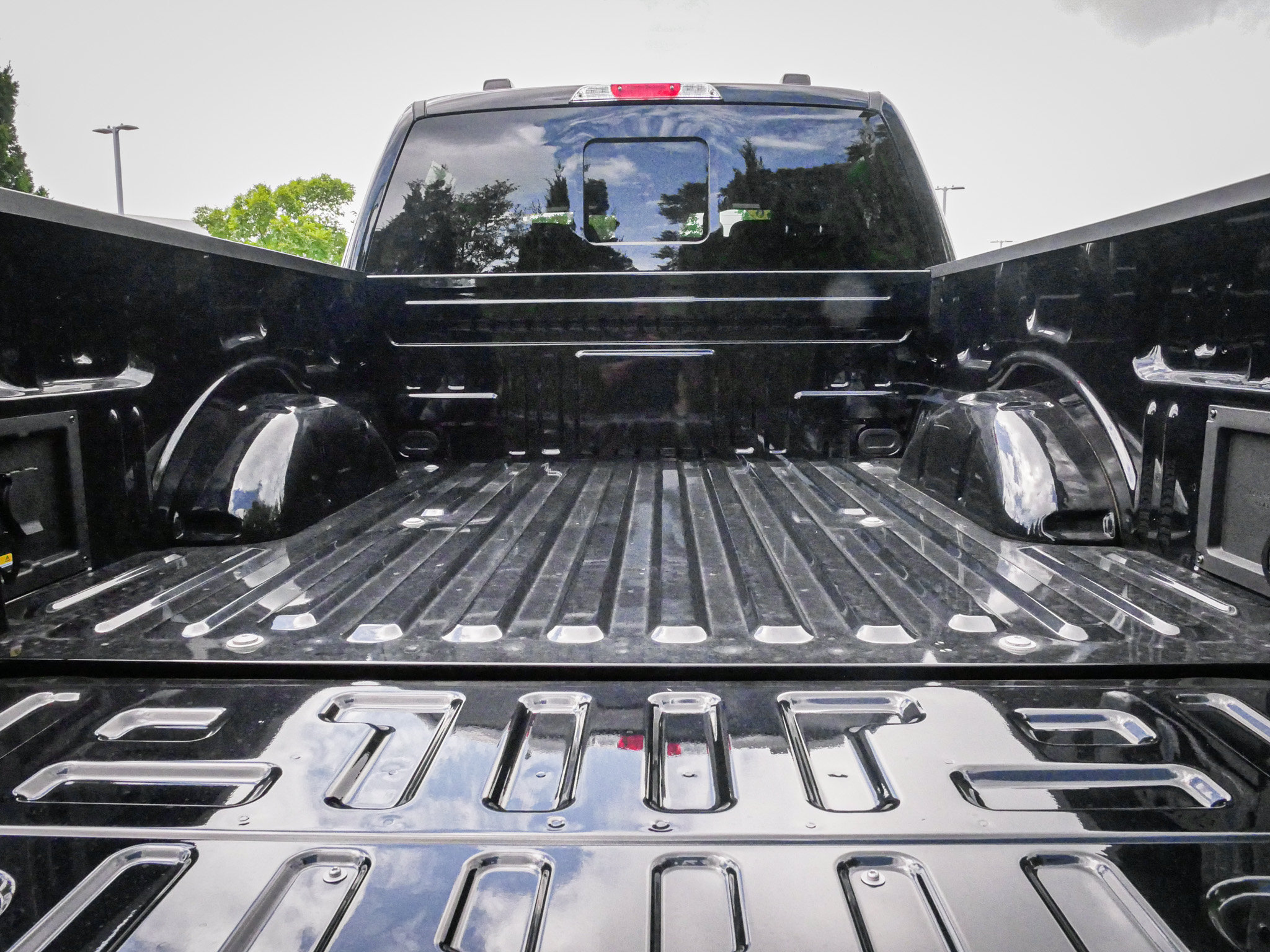 Used 2026 Ford F150 Lariat w/ Equipment Group 502A High AWD/4WD image 31