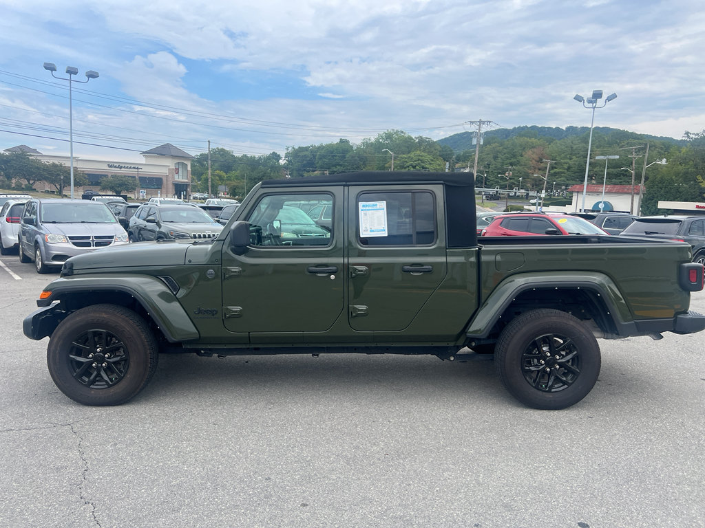 Used 2022 Jeep Gladiator Sport AWD/4WD image 56