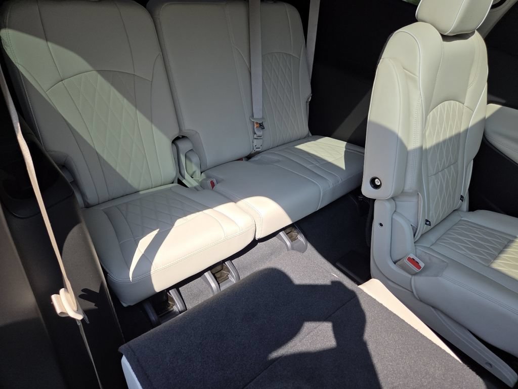 Used 2024 Buick Enclave Avenir w/ Avenir Technology Package FWD image 30