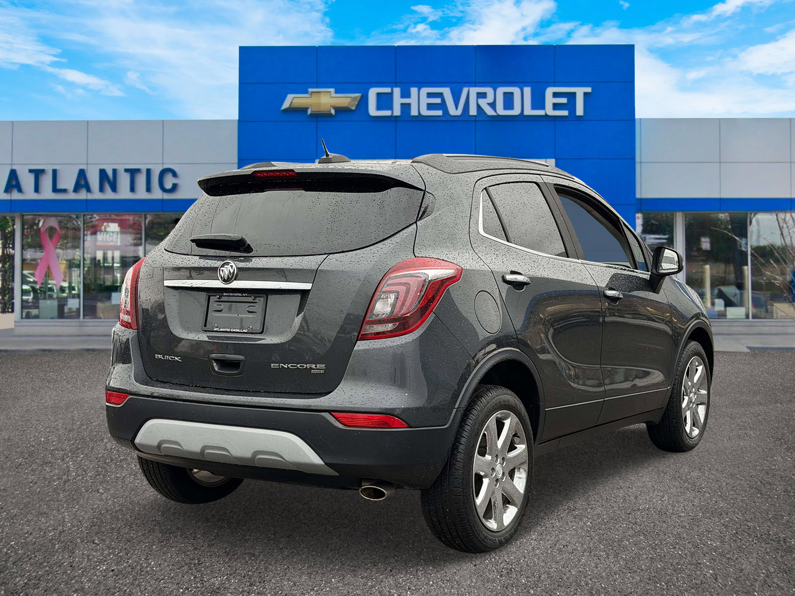 Used 2018 Buick Encore Preferred w/ Experience Buick Package image 3