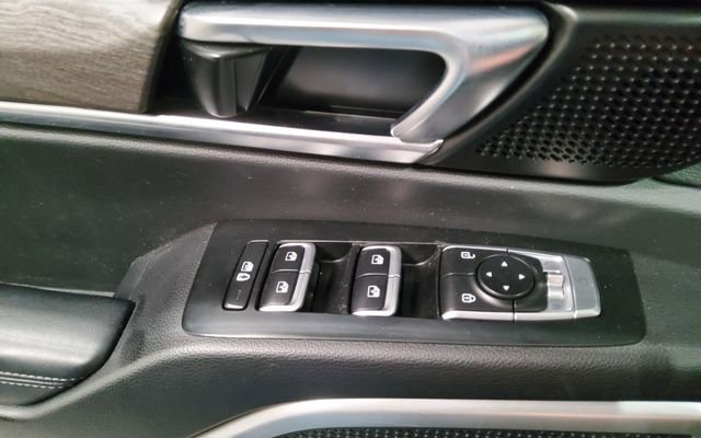 Used 2020 Kia Telluride EX w/ EX Premium Package image 24