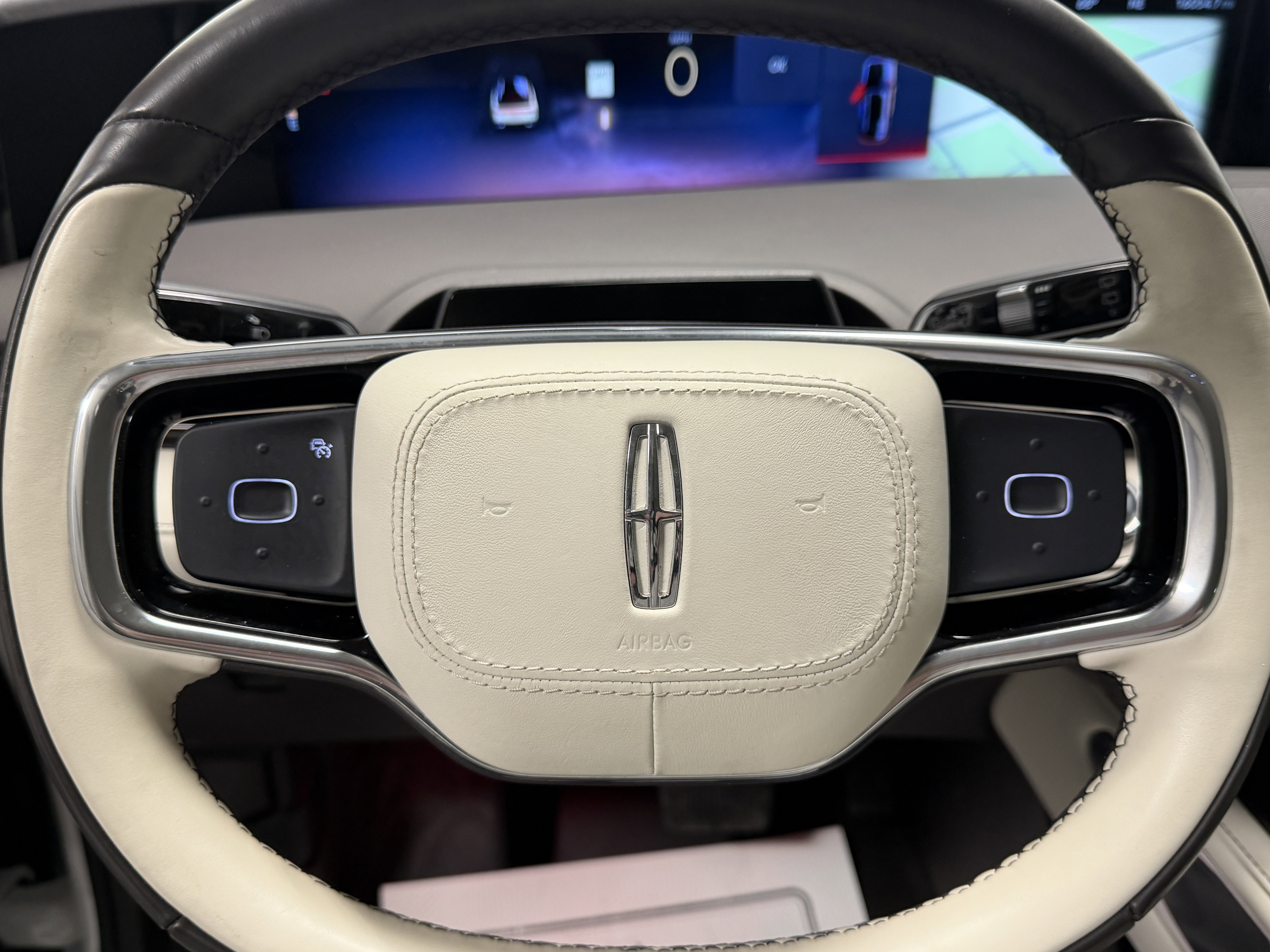 Used 2024 Lincoln Nautilus Black Label w/ Jet Appearance Package (87T) image 17