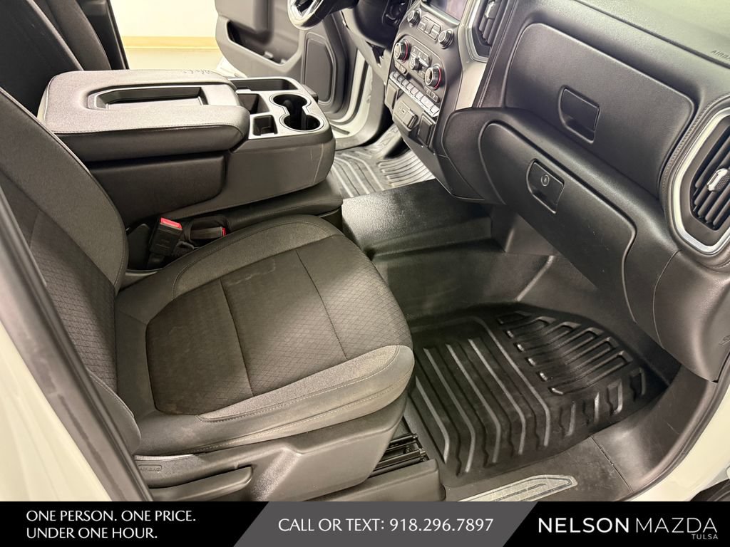 Used 2020 Chevrolet Silverado 1500 LT w/ Convenience Package AWD/4WD image 48