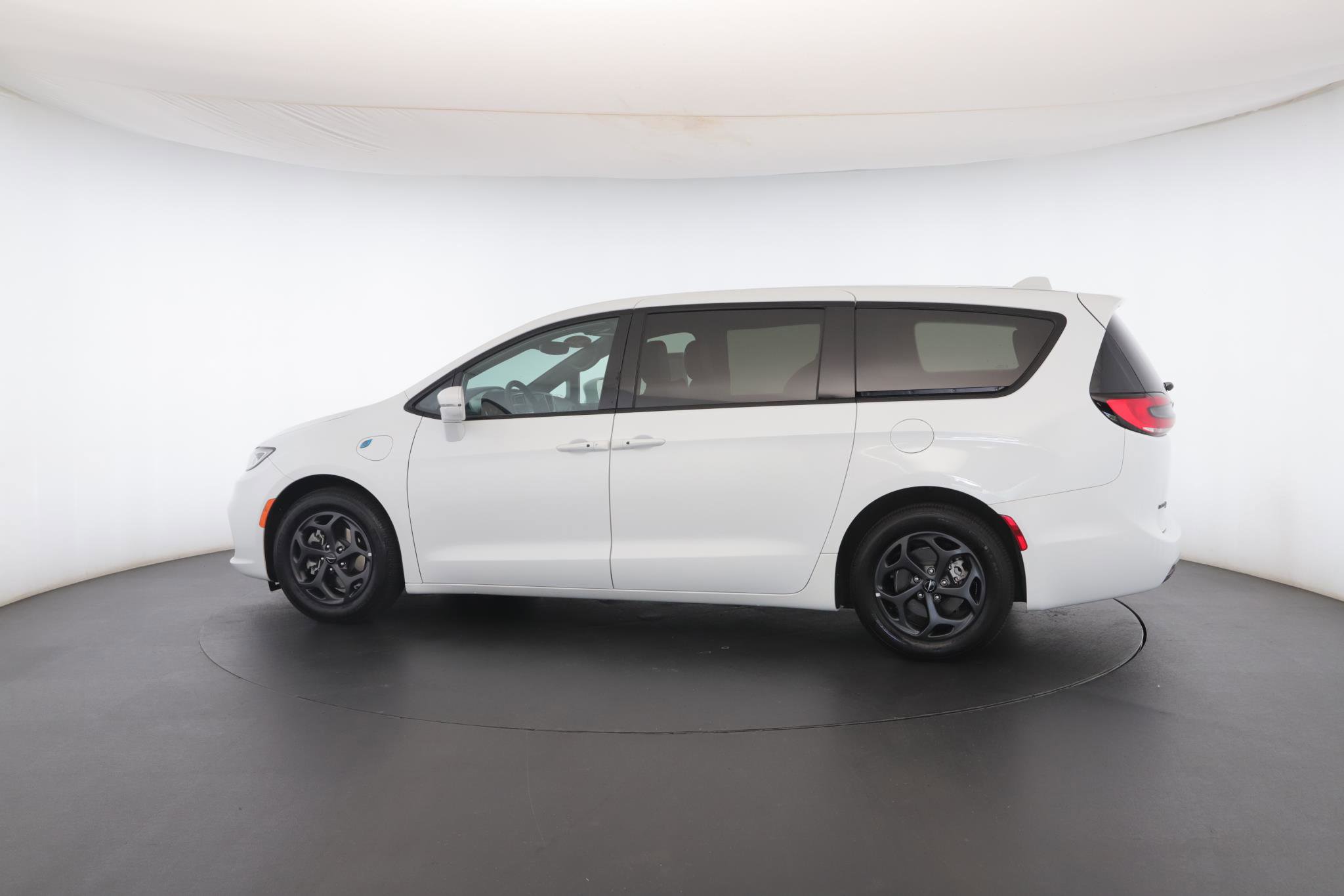 Used 2022 Chrysler Pacifica Touring-L w/ S Appearance Package image 20