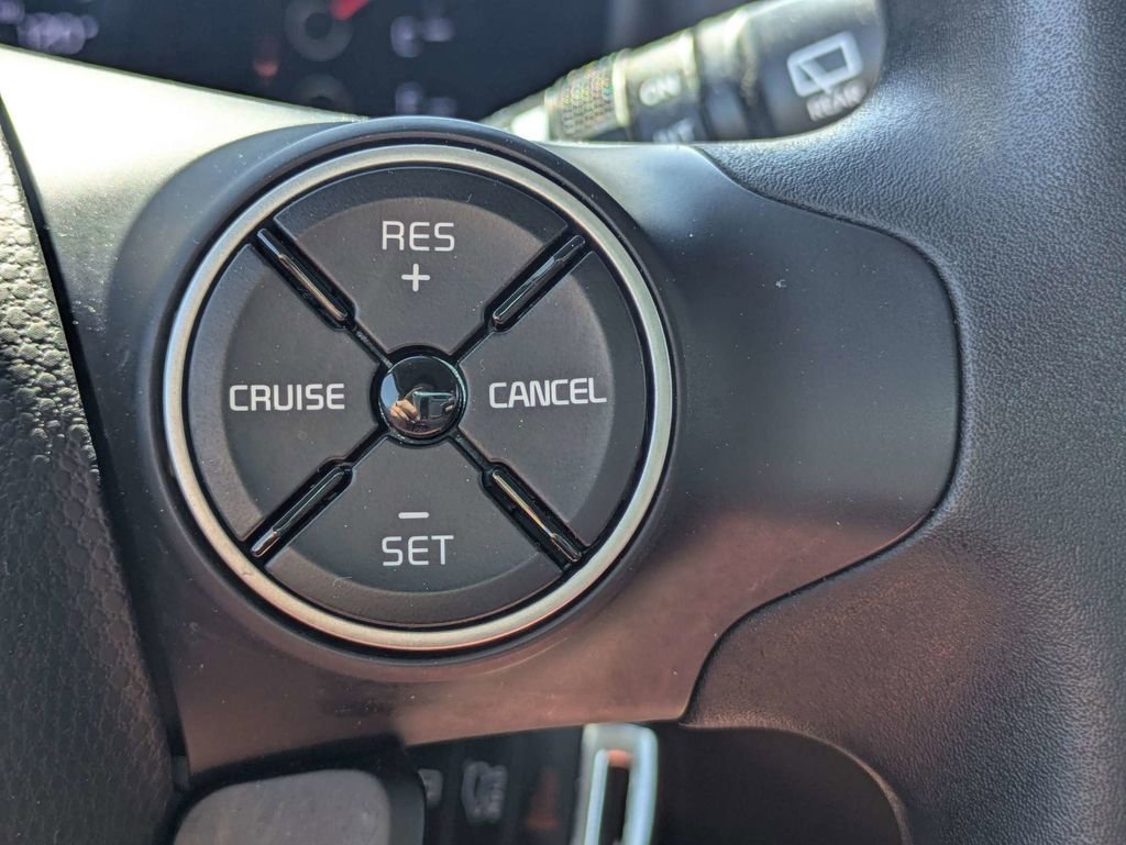 Used 2015 Kia Soul image 26