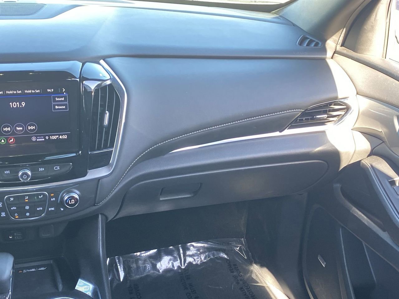 Used 2023 Chevrolet Traverse LT w/ LT Premium Package FWD image 15