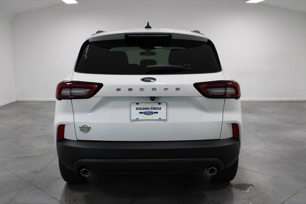 New 2025 Ford Escape ST-Line w/ Tech Pack #1 image 11