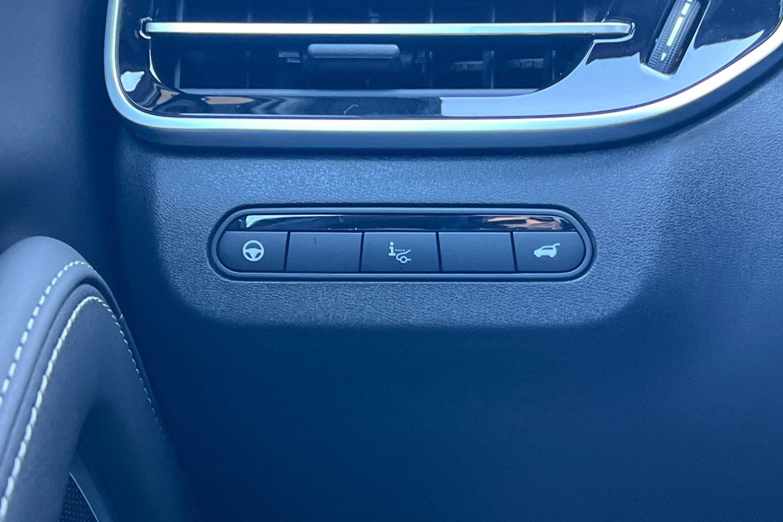 New 2026 INFINITI QX60 Autograph w/ Dark Cargo Package image 30