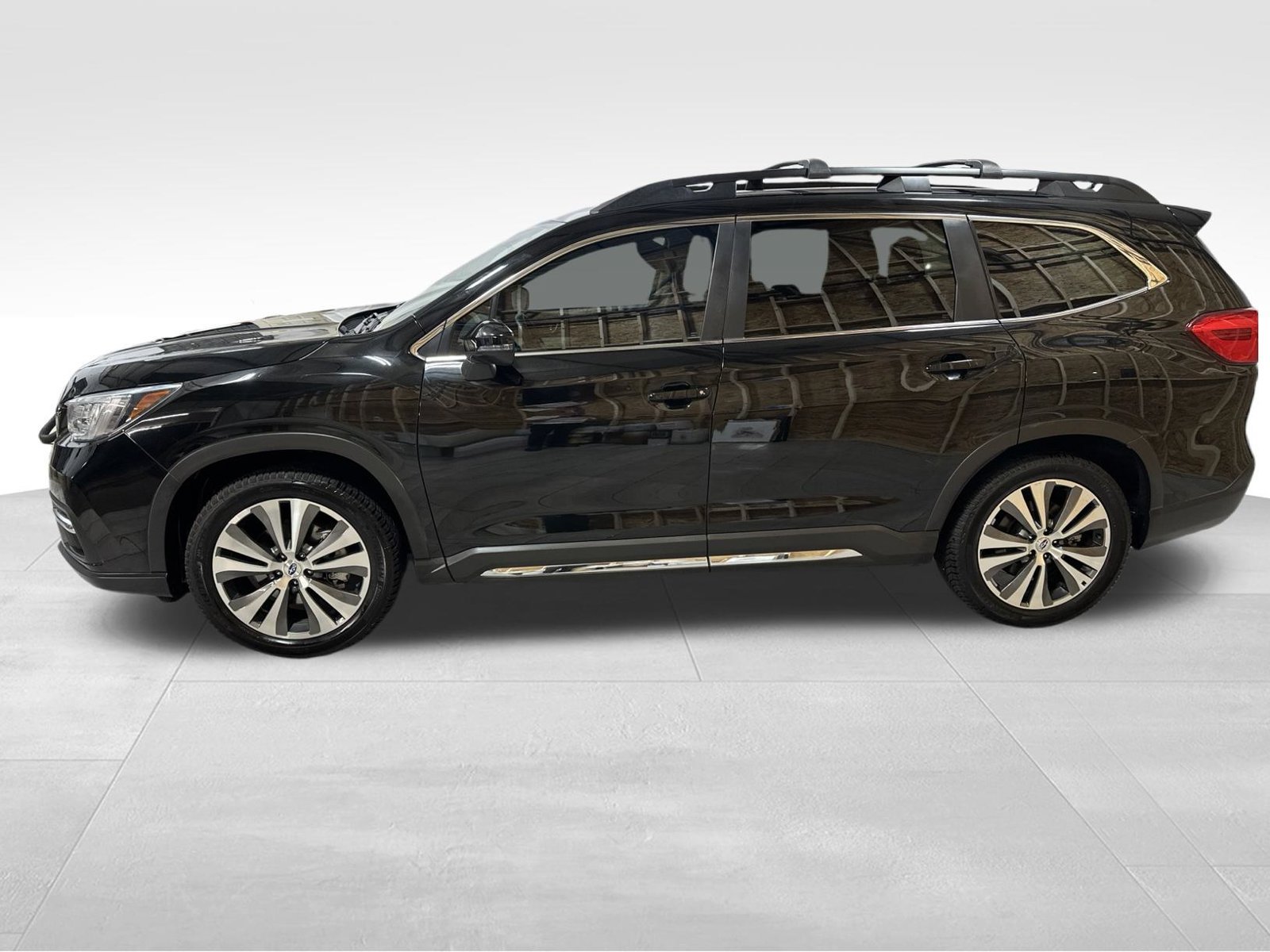 Used 2020 Subaru Ascent Limited w/ Technology Package AWD/4WD image 8