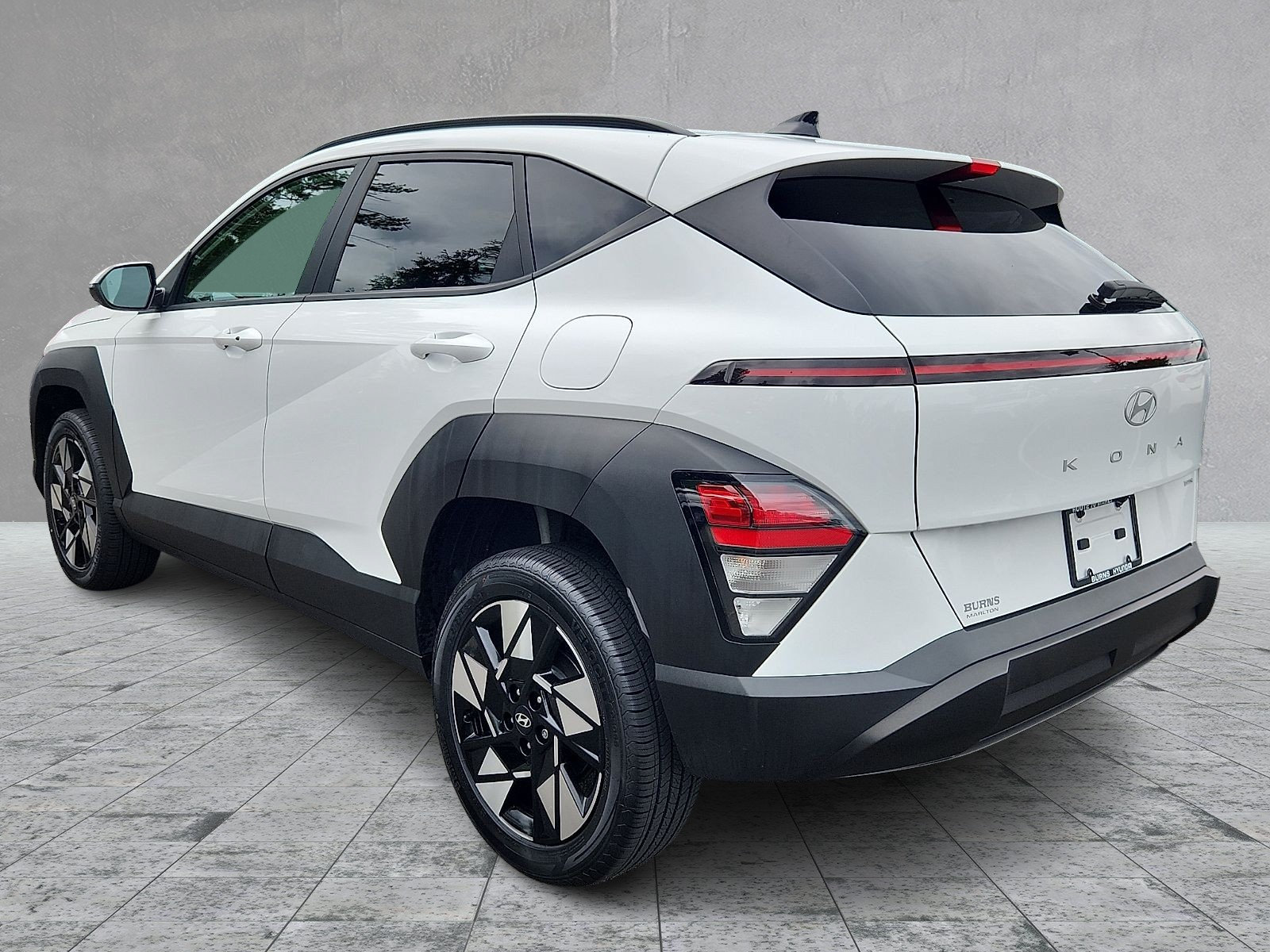 Certified 2024 Hyundai Kona SEL AWD/4WD image 4