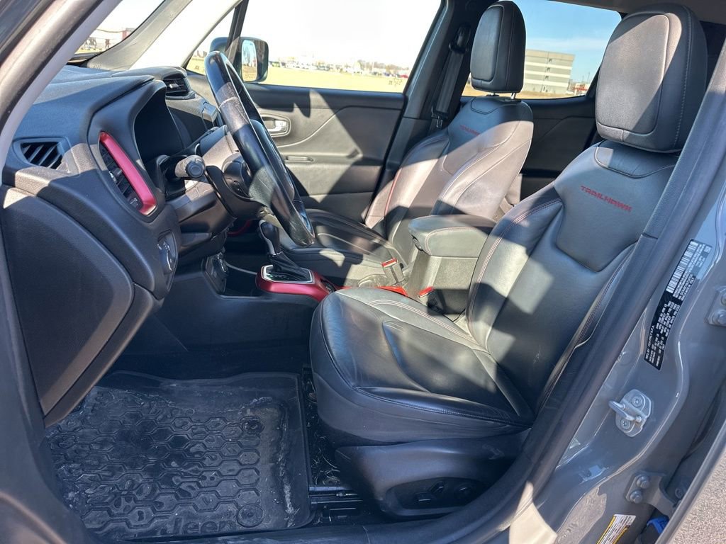 Used 2020 Jeep Renegade Trailhawk w/ Premium Leather Group image 14