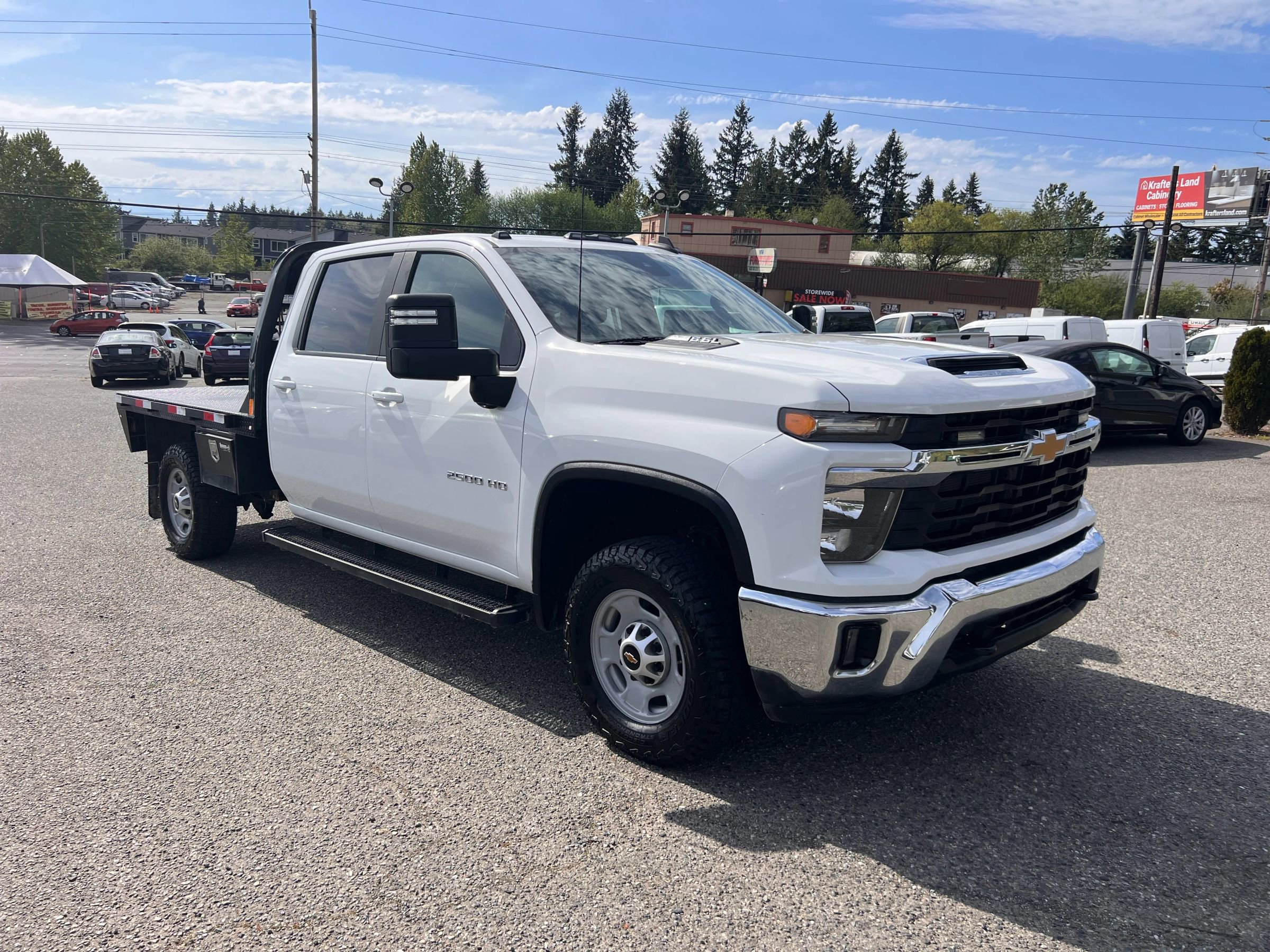 Used 2024 Chevrolet Silverado 2500 LT w/ Convenience Package AWD/4WD image 3