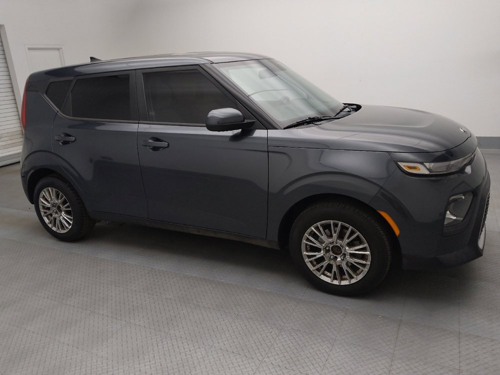Used 2020 Kia Soul LX image 11
