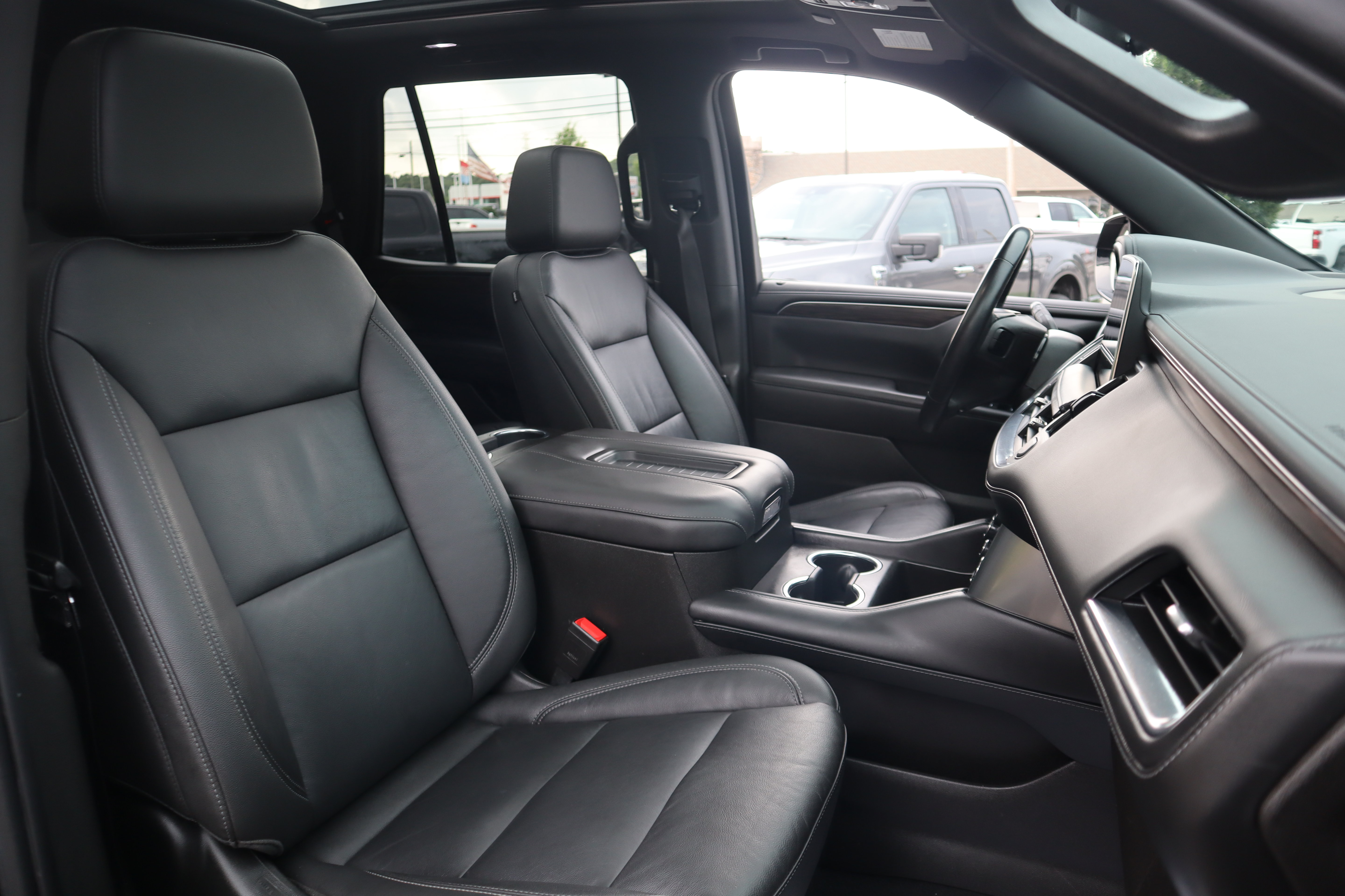 Used 2021 Chevrolet Tahoe Z71 AWD/4WD image 29