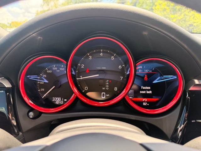 Used 2024 Porsche Macan Turbo AWD/4WD image 3