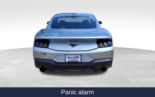 Used 2024 Ford Mustang Coupe image 7