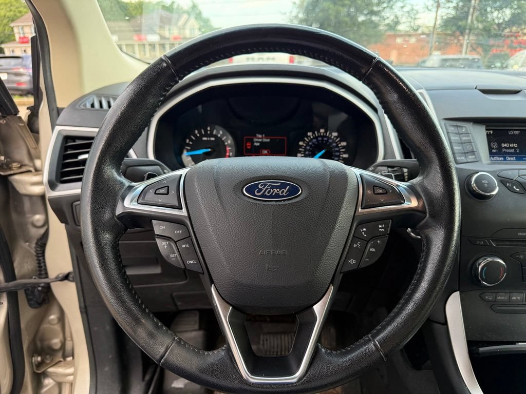 Used 2017 Ford Edge SEL AWD/4WD image 14