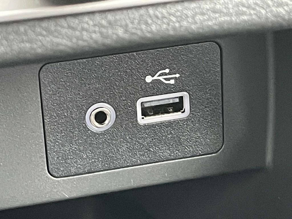 New 2025 Nissan Versa SV w/ Trunk Package image 25