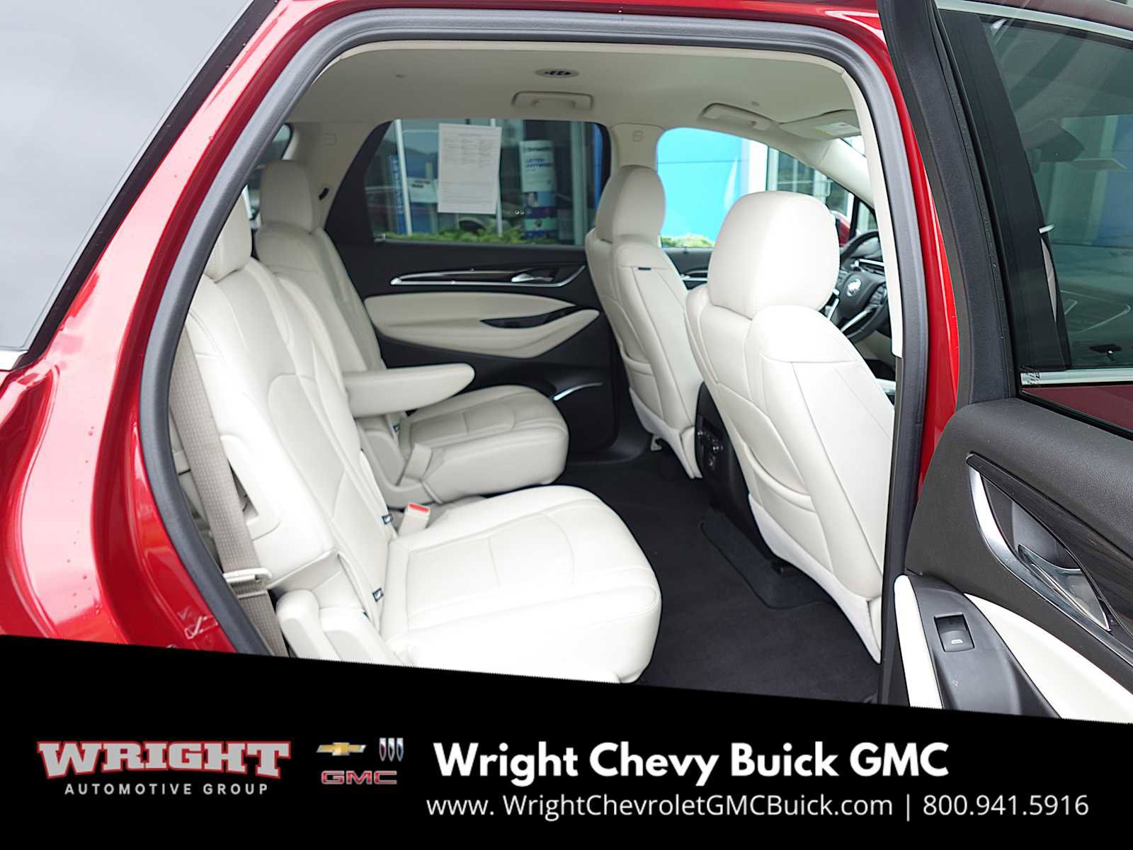 Used 2023 Buick Enclave Essence image 24