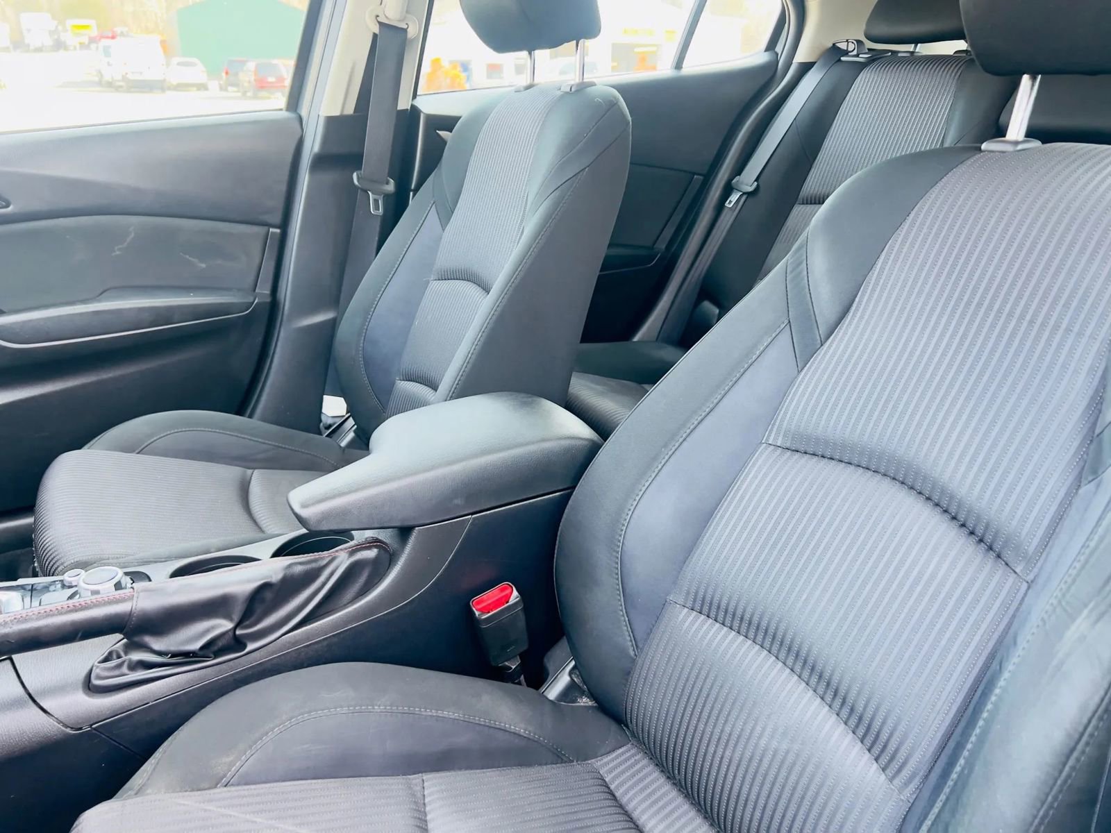 Used 2016 MAZDA MAZDA3 i Touring image 28