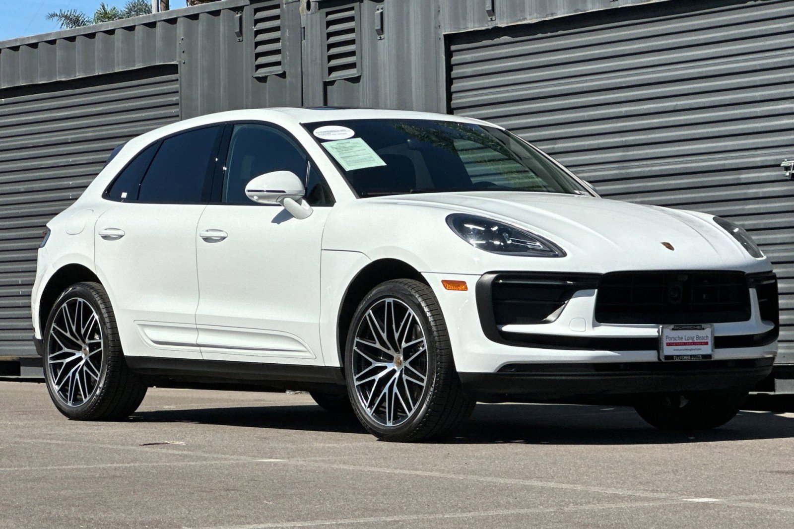 Certified 2024 Porsche Macan image 10