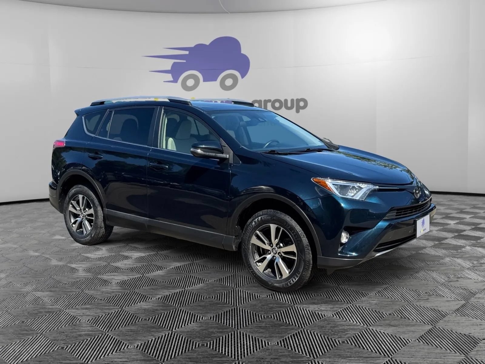 Used 2018 Toyota RAV4 XLE AWD/4WD image 7