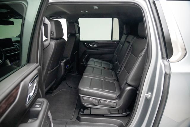 Used 2024 Chevrolet Suburban LT image 24