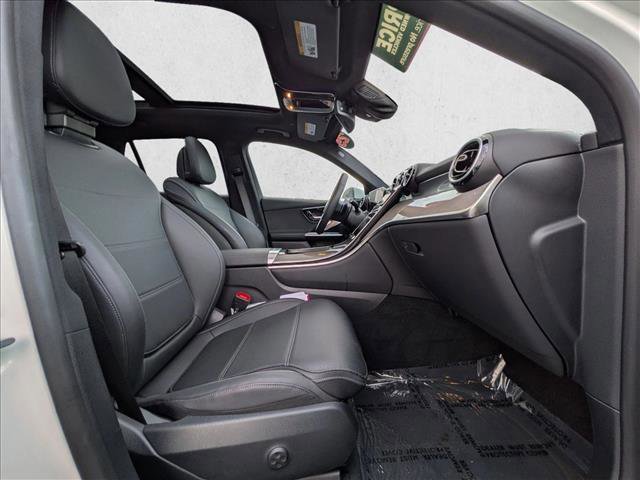 Used 2025 Mercedes-Benz GLC 300 image 20