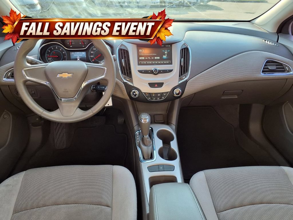 Used 2017 Chevrolet Cruze LS FWD image 9