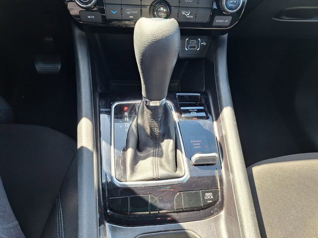 Used 2023 Jeep Compass Sport image 16