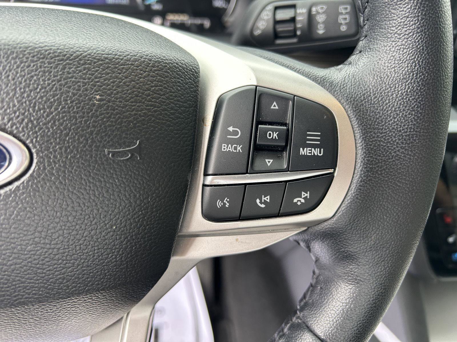 Used 2023 Ford Explorer Limited image 21