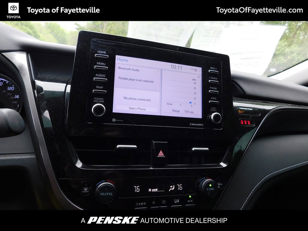 Used 2024 Toyota Camry SE image 9