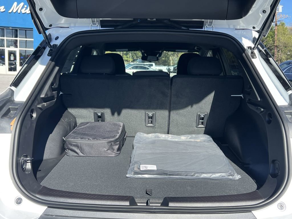 New 2026 Chevrolet Equinox EV LT image 15