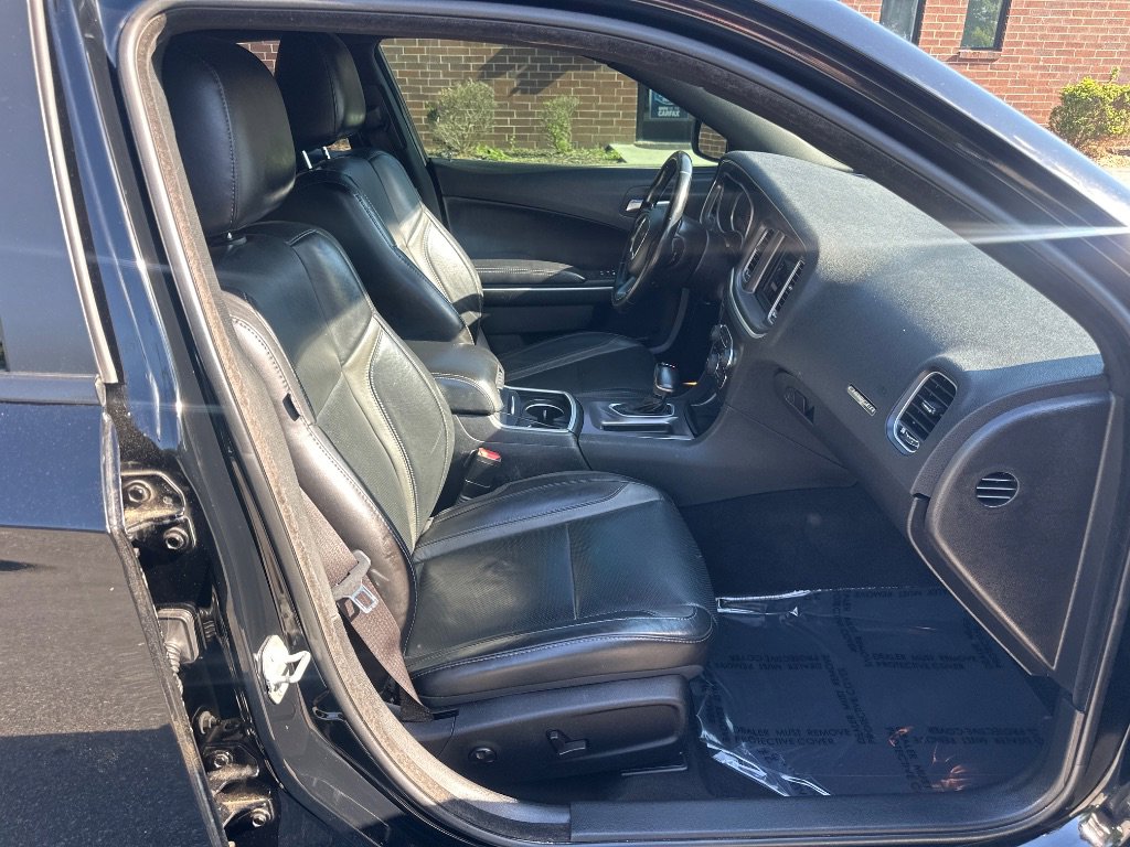 Used 2021 Dodge Charger SXT w/ Leather Interior Group RWD image 24