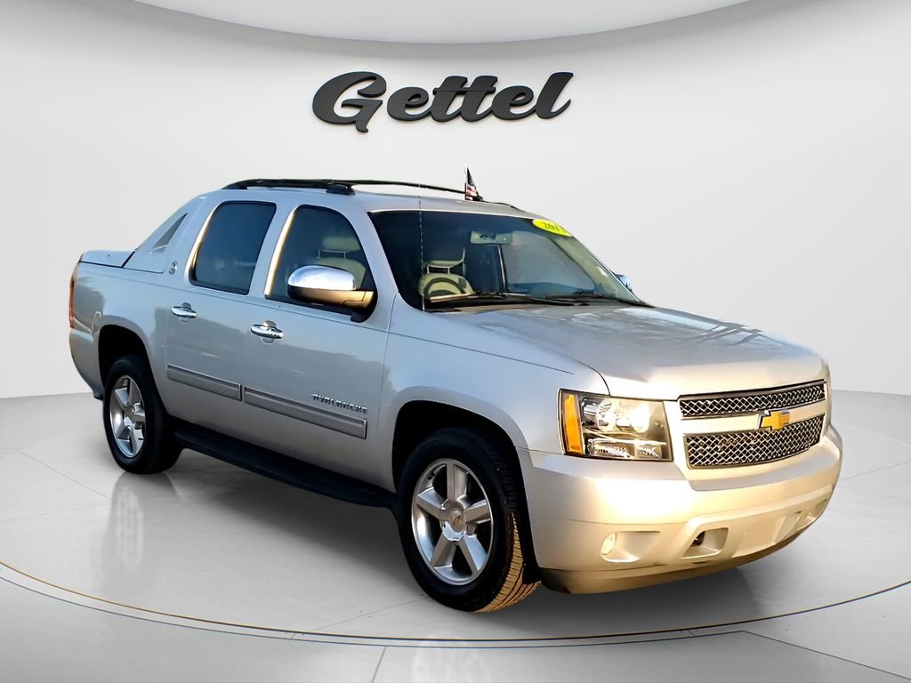Used 2013 Chevrolet Avalanche LT w/ All-Star Edition image 7