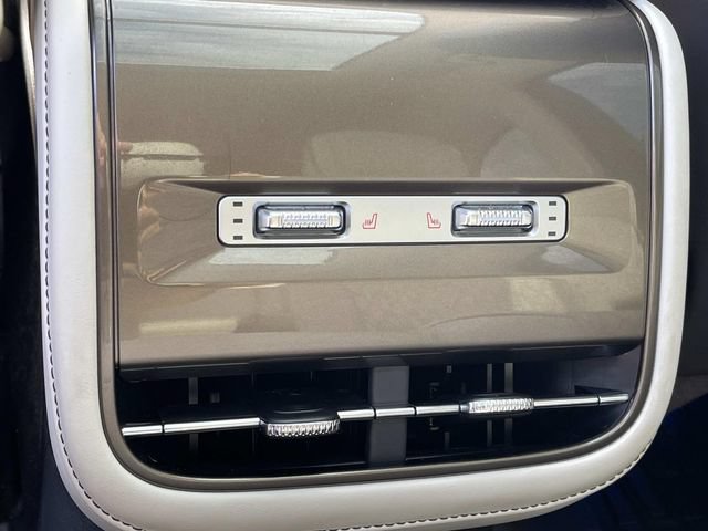 Certified 2025 Lincoln Nautilus Black Label w/ Jet Appearance Package AWD/4WD image 17