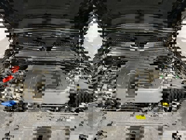 Used 2023 Land Rover Defender 130 X image 31